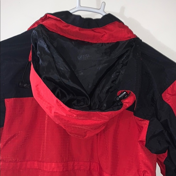 The North Face Kids Red Jacket - Picture 12 of 15